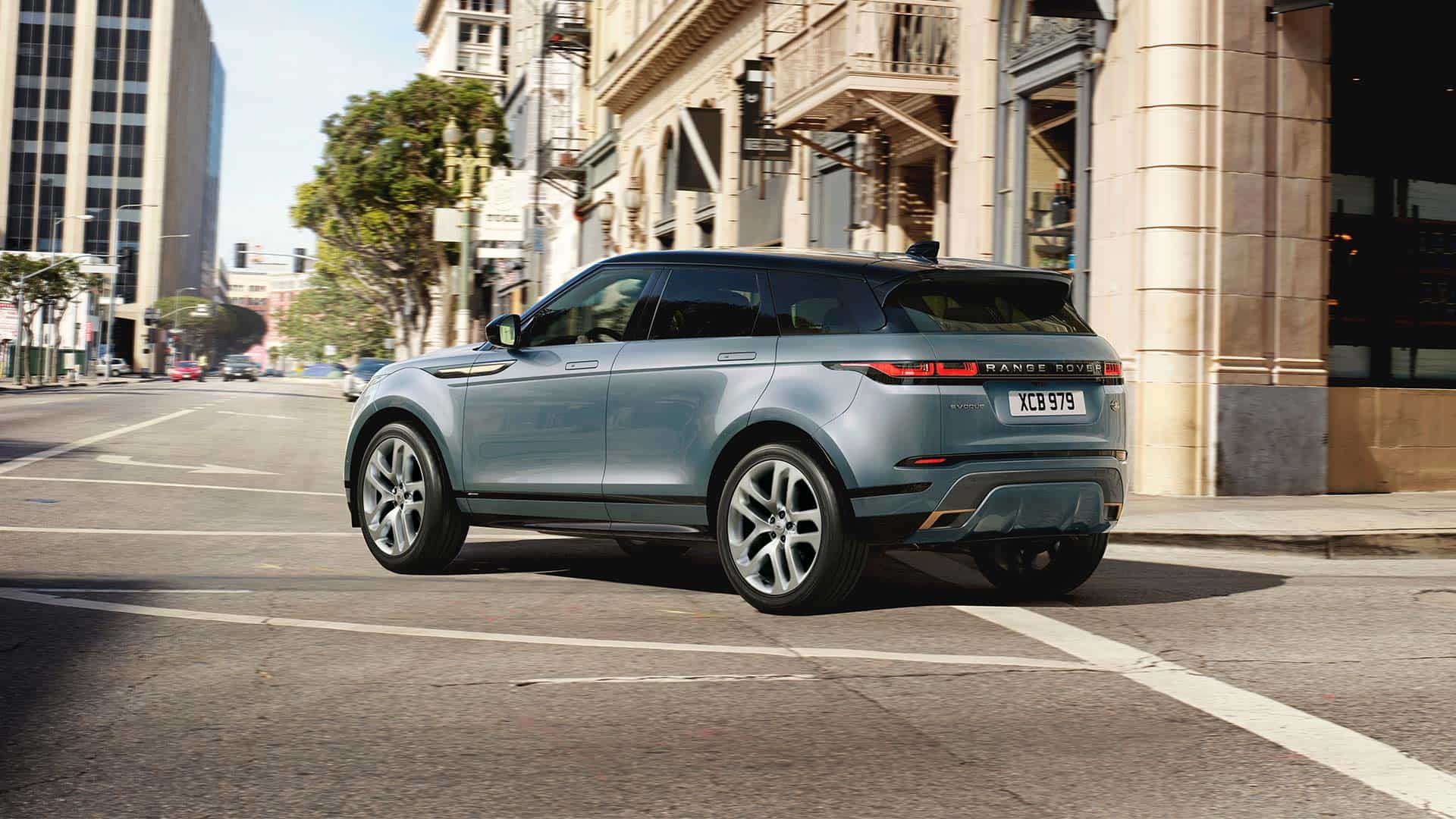 Range Rover Evoque City Driving 